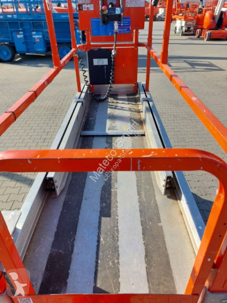 Piattaforma aerea JLG