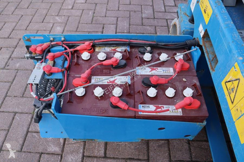 منصة تلسكوبية Genie E-Drive Several In Stock,...