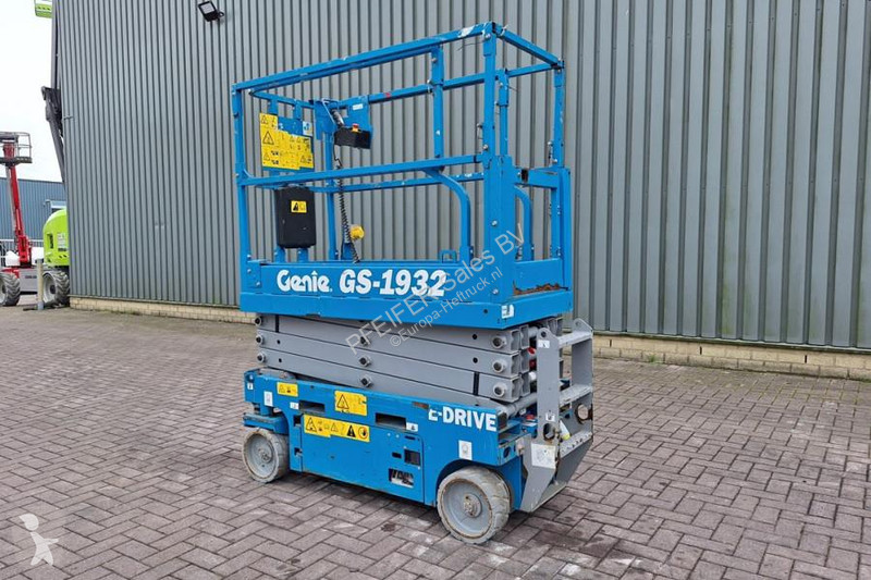 منصة تلسكوبية Genie E-Drive Several In Stock,...