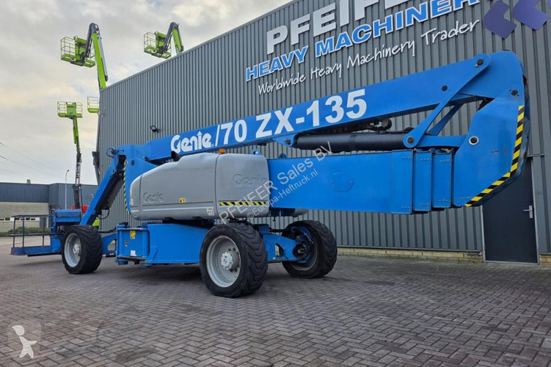 منصة تلسكوبية Genie ZX135/70 Diesel, 4x4x4...