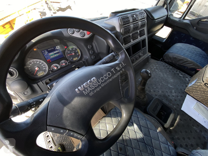 منصة تلسكوبية Iveco 310 EEV