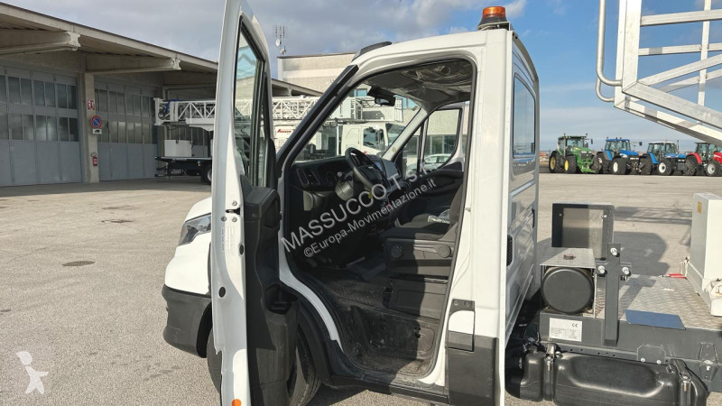 منصة تلسكوبية Iveco BARIN ABC 60-L