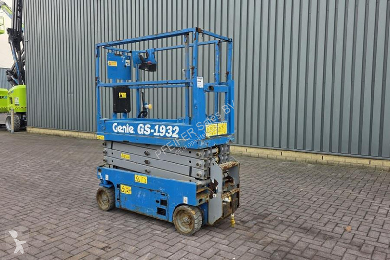 منصة تلسكوبية Genie Electric, Working Height...