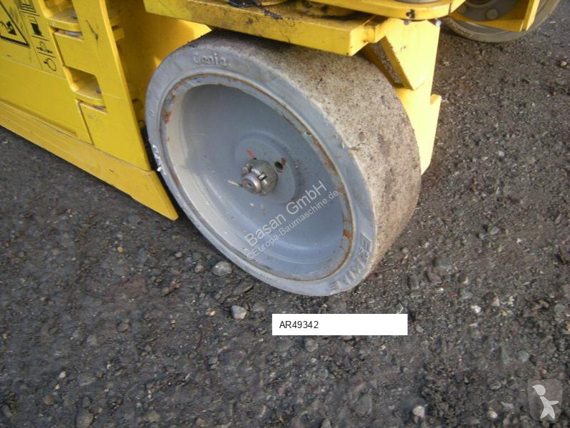 Vysokozdvižná plošina Genie GS 1330