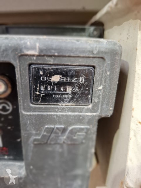 منصة تلسكوبية JLG 2032ES
