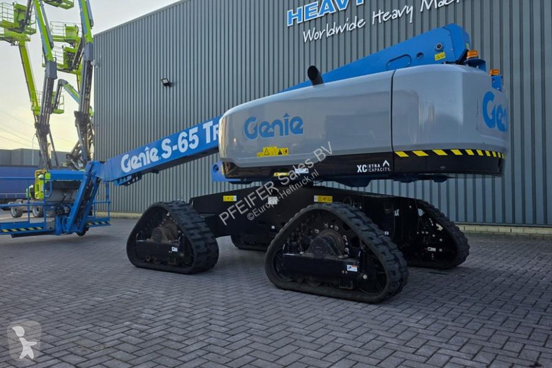 منصة تلسكوبية Genie XC Trax Diesel, 4x4 Drive...