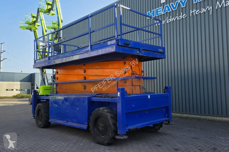 Вишка Liftlux SL205-25 D4WDS/P Diesel, 4x4...