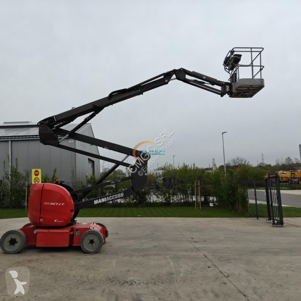 Plataforma elevadora Manitou 150AETJ C