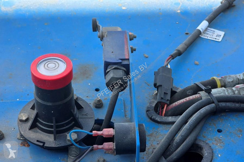 منصة تلسكوبية Genie GS3246 Electric, Working...