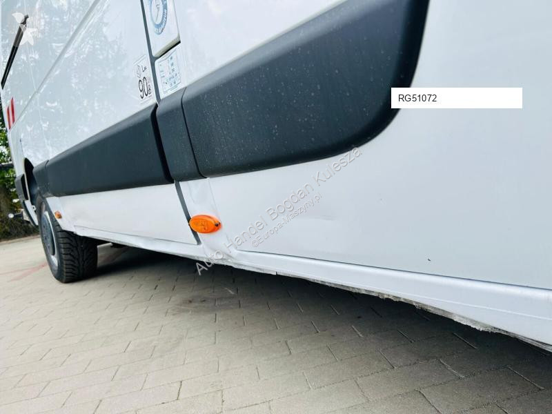 منصة تلسكوبية Renault