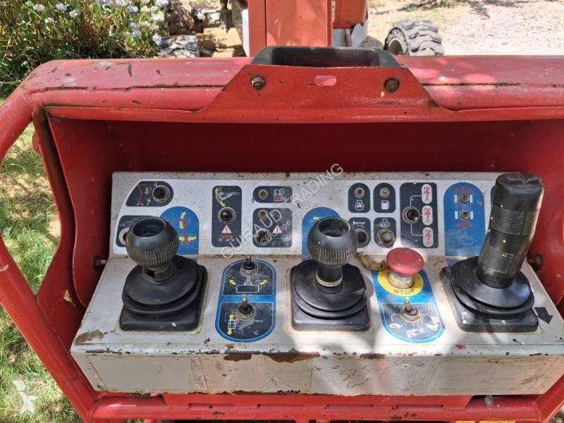 Автовышка Manitou