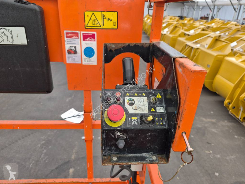 Plataforma elevadora JLG 10 RS (Multiple units...