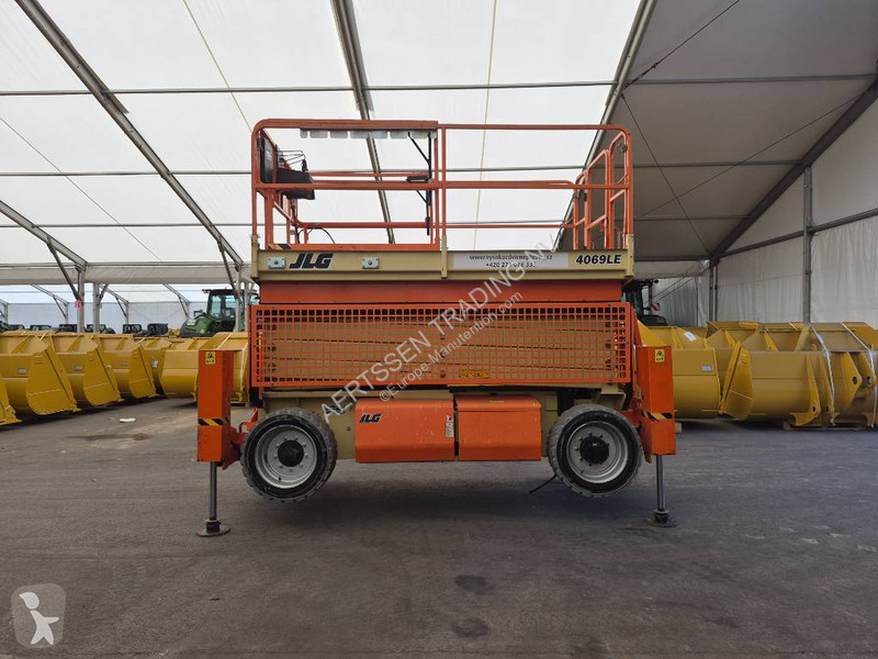Hoogwerker JLG 4096 LE + outriggers (Multiple...