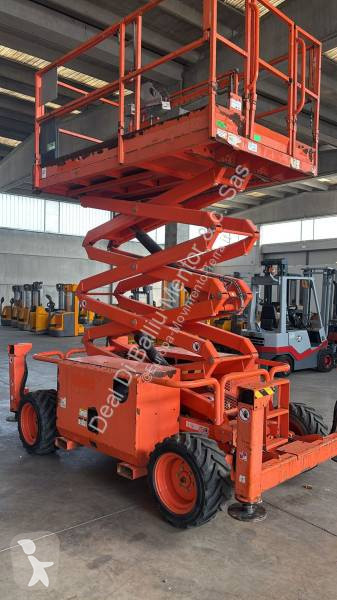 منصة تلسكوبية Skyjack SJ 6826RT