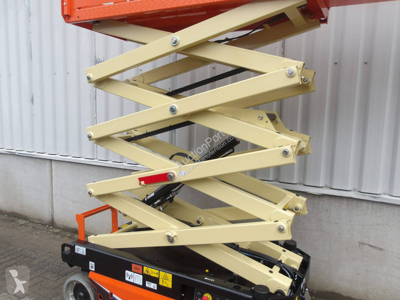 Вишка JLG ES1932