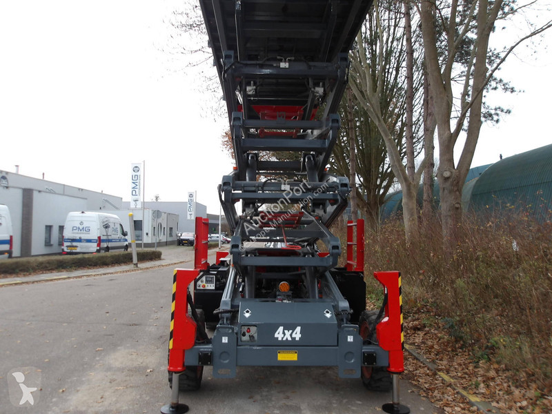 منصة تلسكوبية Skyjack SJ9253RT