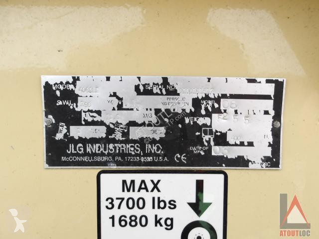 منصة تلسكوبية JLG