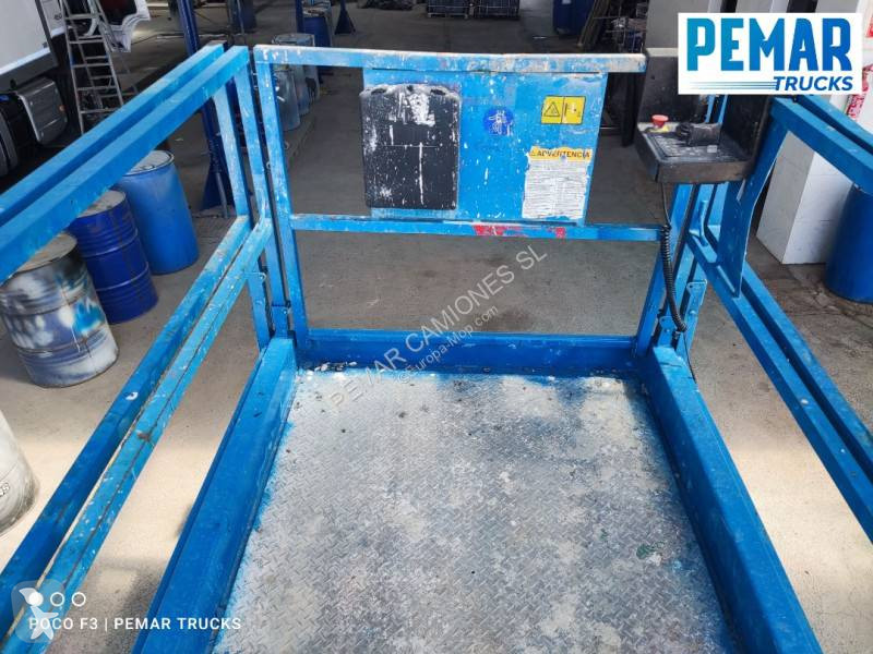 منصة تلسكوبية Genie GS3268RT
