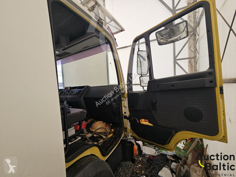 Lift MAN L2000