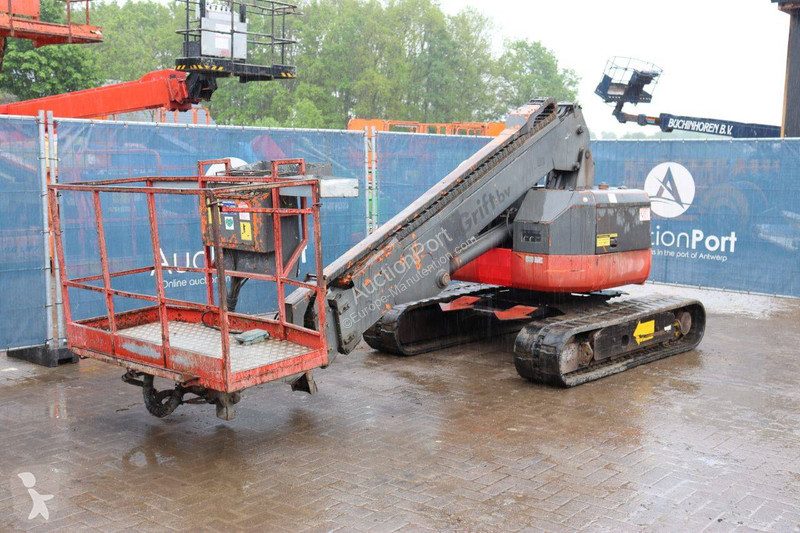 Nacela Hitachi HX99B