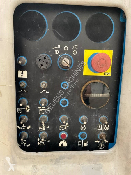 منصة تلسكوبية Genie Z 34/22
