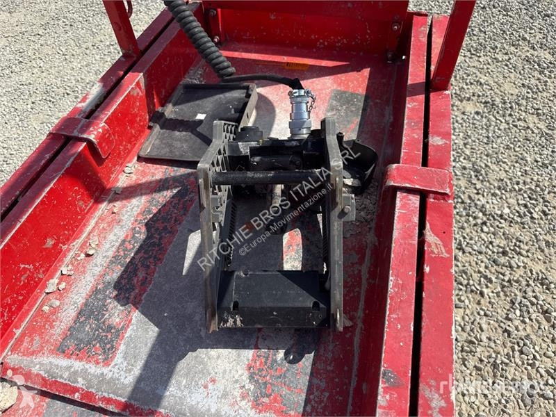 Автовишка JLG Electric Scissor Lift (Inoperable)
