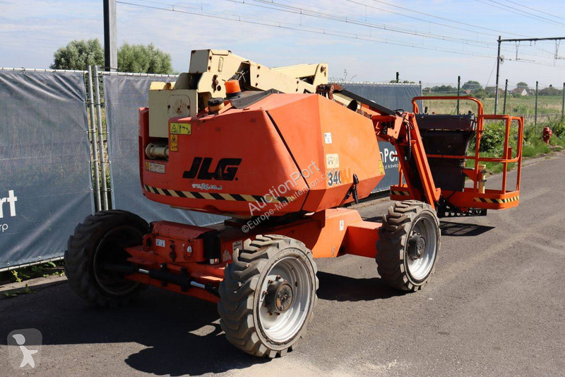 Автовишка JLG