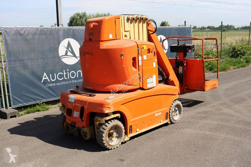Автовишка JLG