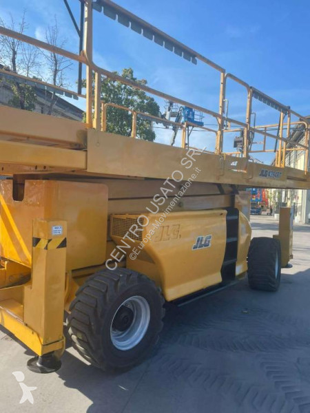 Автовишка JLG