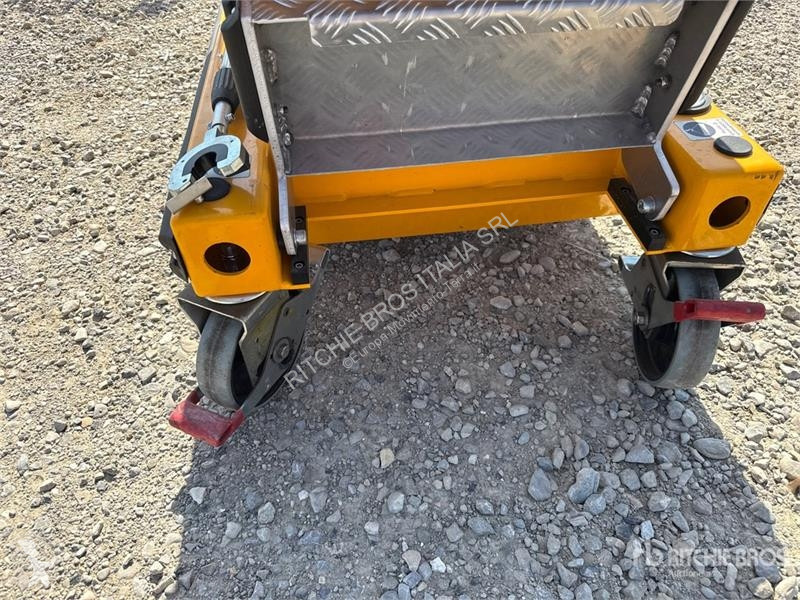 升降机 JLG ECOLIFT Vertical Mast Lift