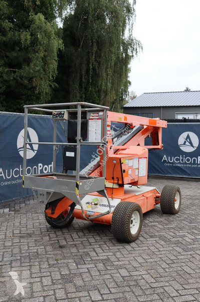 Plataforma elevadora Niftylift HR12NE