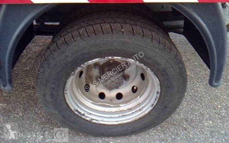 Автовышка Nissan