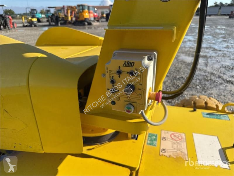 升降机 Airo A12E Electric Articulating Boom Lift
