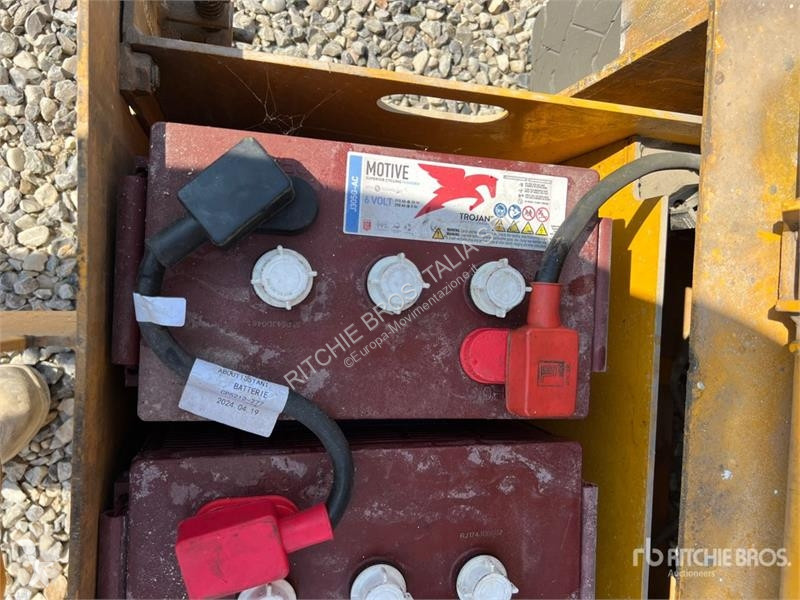 Nacela Haulotte Comact 12 Electric Scissor Lift