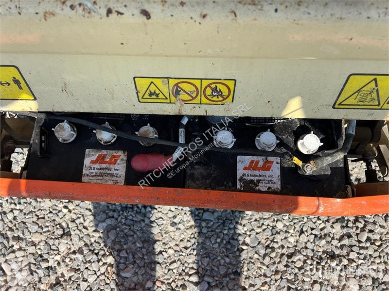 Plataforma elevadora JLG 2632ES