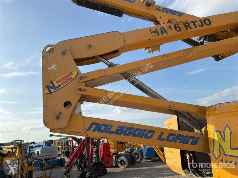 Plataforma elevadora Haulotte HA16RT Diesel...