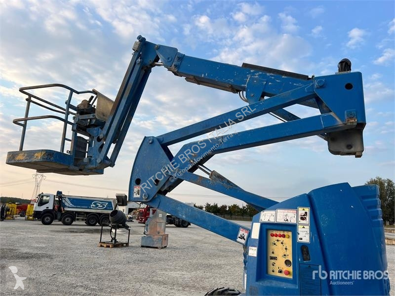 Plataforma elevadora Haulotte HA12PX Diesel...
