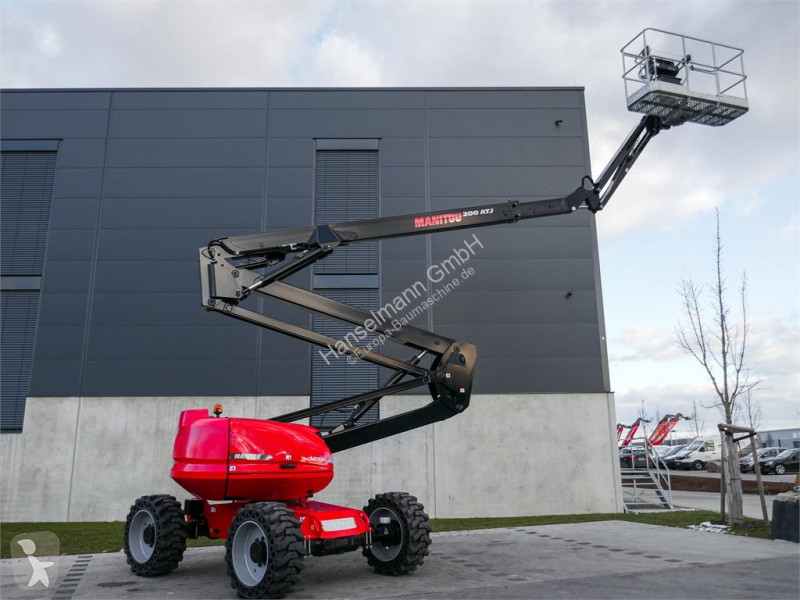 Автовышка Manitou