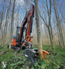 Lesnícky stroj MDE Štiepačka dreva nové