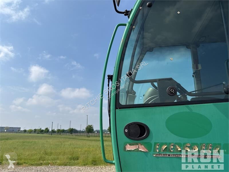 ILFS1500 4x4x4 Telescopic Boom Mulcher Tractor...