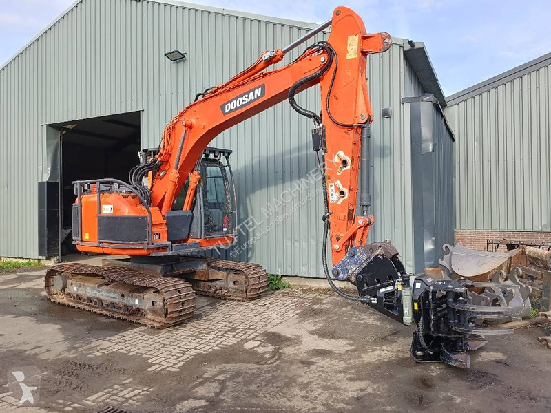 Excavadora Doosan DX 140 LCR harvester...