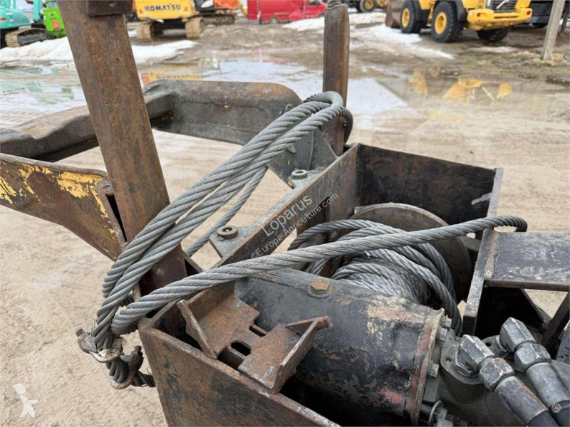 Skogsbruksmaterial John Deere 810 E WINCH + TRACKS