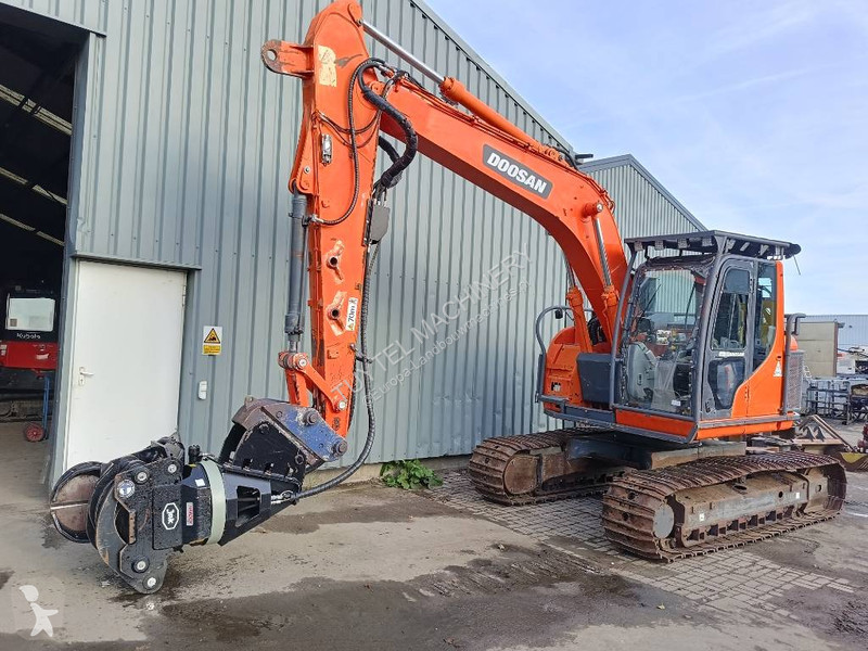 Excavadora Doosan DX 140 LCR harvester...