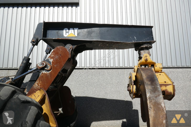 Material forestal Caterpillar 525D