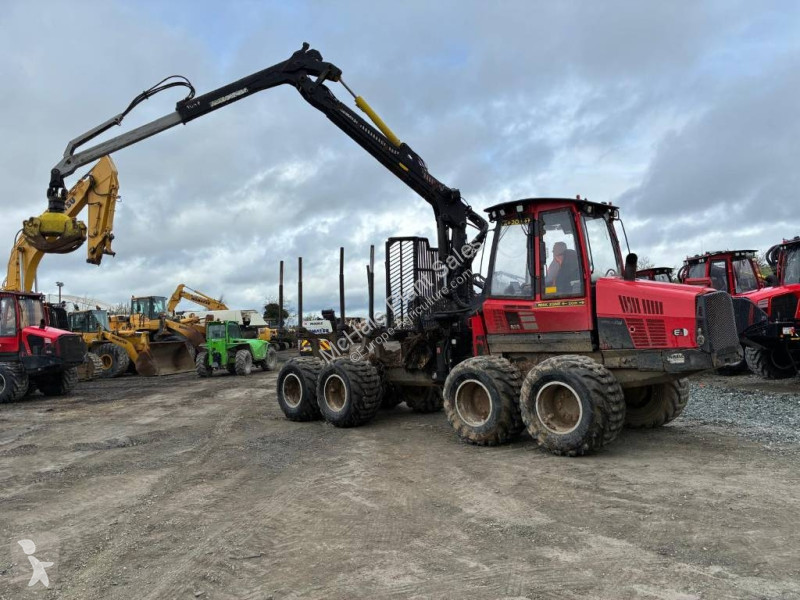 Material florestal Komatsu 835