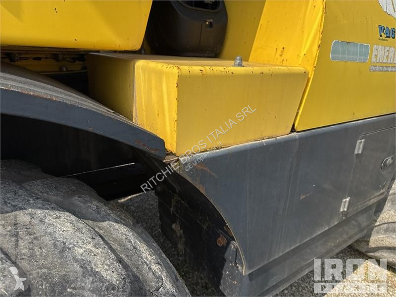 ILFS1500 4x4x4 Telescopic Boom Mulcher Tractor...
