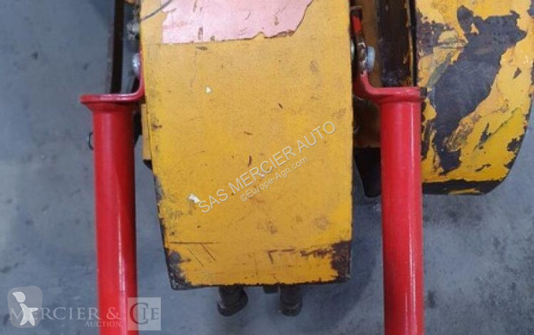 Material florestal  dessoucheuse rogneuse de...