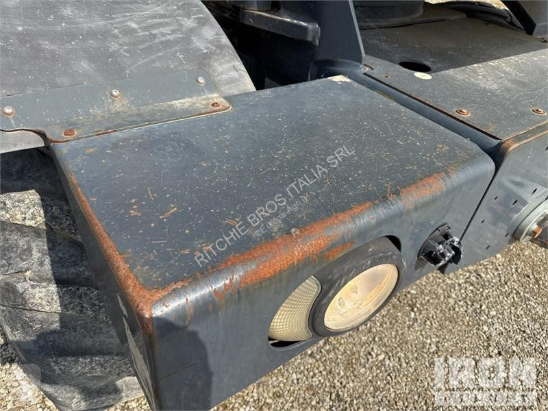 ILFS1500 4x4x4 Telescopic Boom Mulcher Tractor...