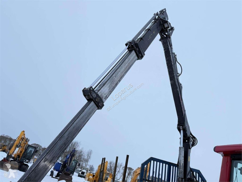 Skogsbruksmaterial Valtra N121H + Vreten 1400...