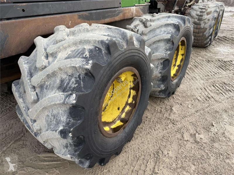 Skogsbruksmaterial John Deere 810 E WINCH + TRACKS